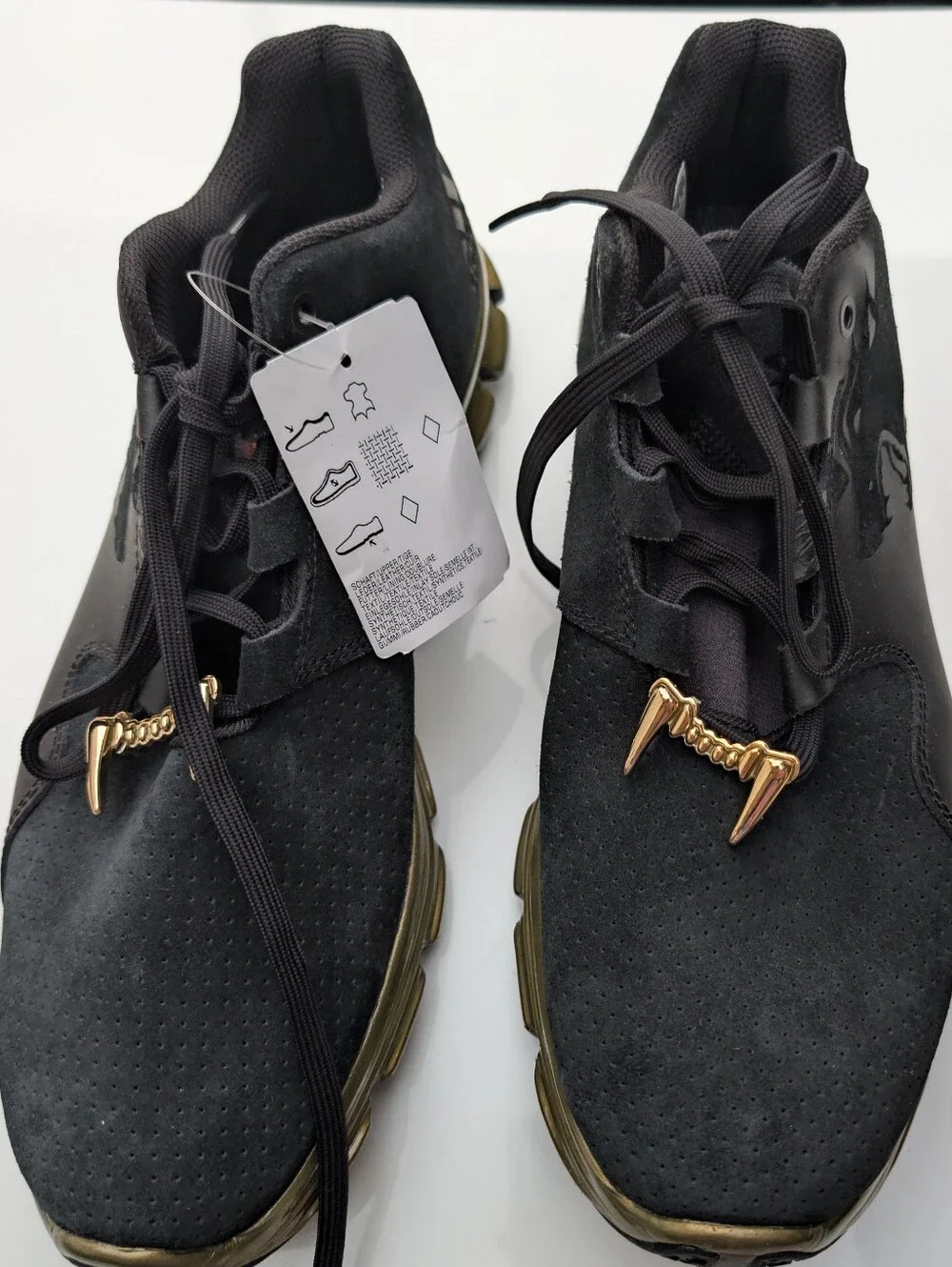 NWT SZ12 ADIDAS GAMEDAY SNOOP BLACK FOOTBALL SNEAKERS GOLD FANGS NICE CONDITION